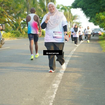 Runner Photo 7785096