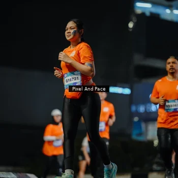 Runner Photo 7785100