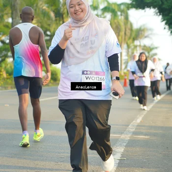 Runner Photo 7785103