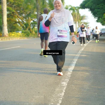 Runner Photo 7785104