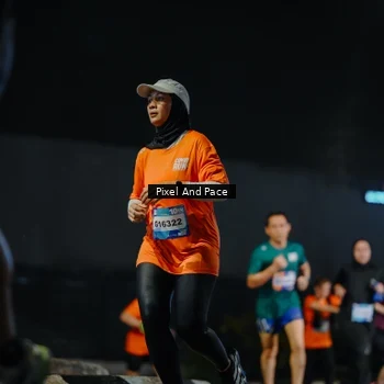Runner Photo 7785106
