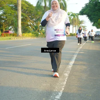 Runner Photo 7785116