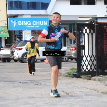 Runner Photo 7785125