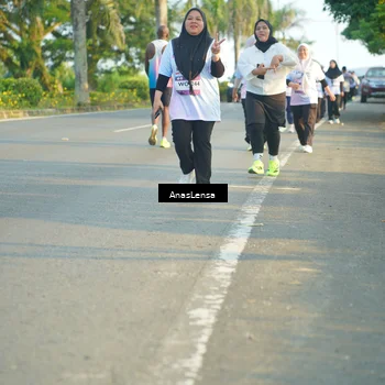 Runner Photo 7785141
