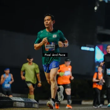 Runner Photo 7785153