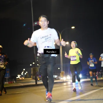 Runner Photo 7785154
