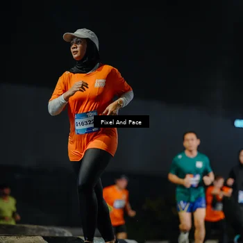 Runner Photo 7785192