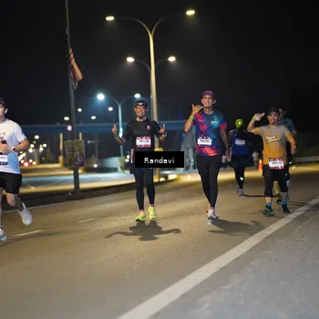 Runner Photo 7785238