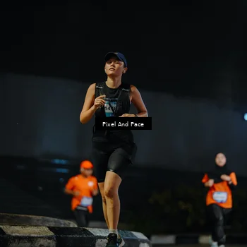 Runner Photo 7785251