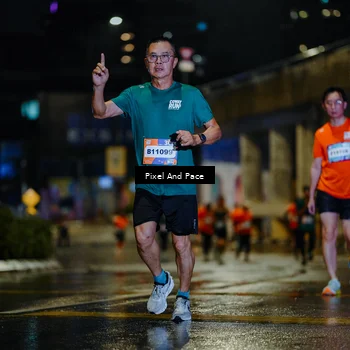 Runner Photo 7785263
