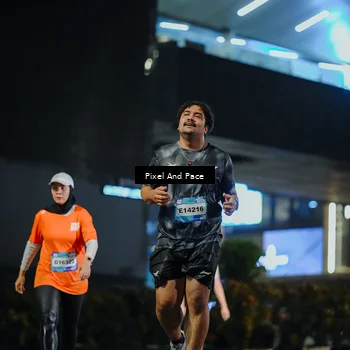 Runner Photo 7785276
