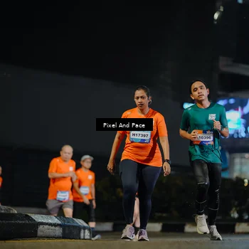 Runner Photo 7785316