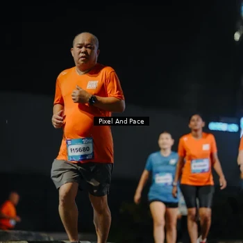 Runner Photo 7785331