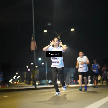 Runner Photo 7785347