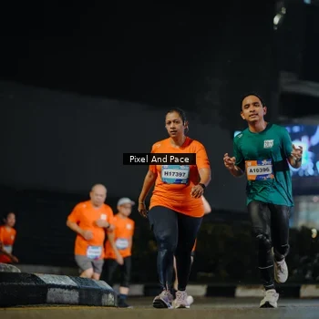 Runner Photo 7785350