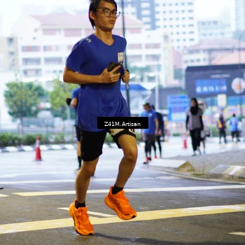Runner Photo 7785399