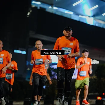 Runner Photo 7785404