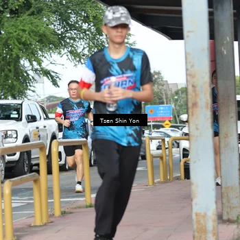 Runner Photo 7785432