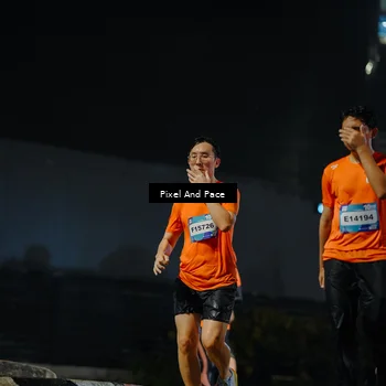 Runner Photo 7785462