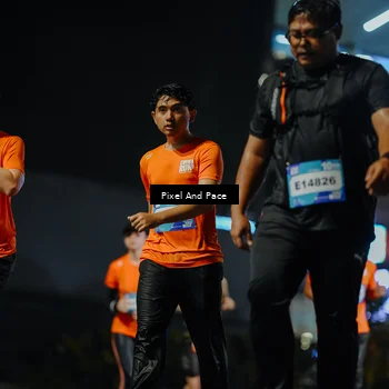 Runner Photo 7785473