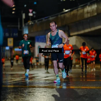 Runner Photo 7785510