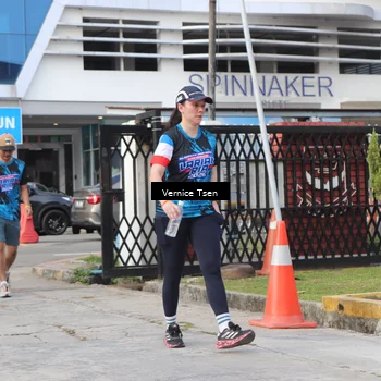 Runner Photo 7785513