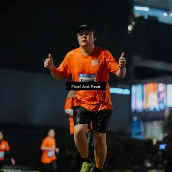Runner Photo 7785516