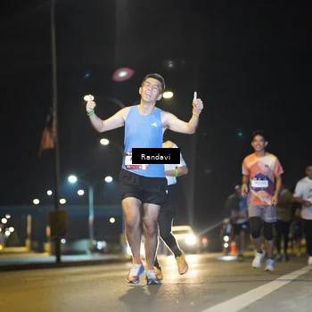 Runner Photo 7785524