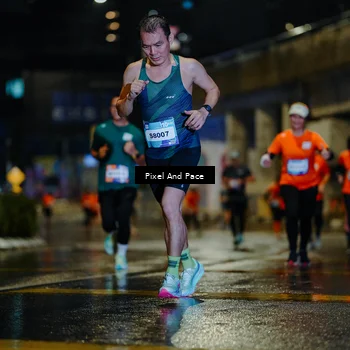 Runner Photo 7785525