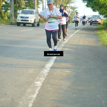 Runner Photo 7785528
