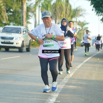 Runner Photo 7785533