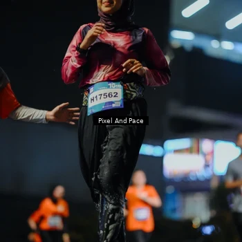 Runner Photo 7785542