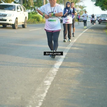 Runner Photo 7785544
