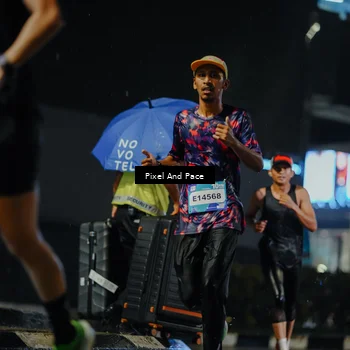 Runner Photo 7785548