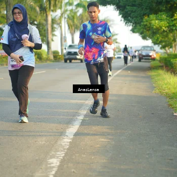Runner Photo 7785602