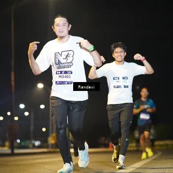 Runner Photo 7785611