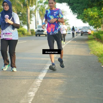 Runner Photo 7785646