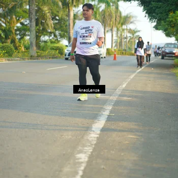 Runner Photo 7785650