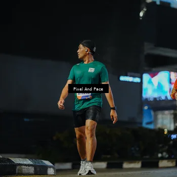 Runner Photo 7785656