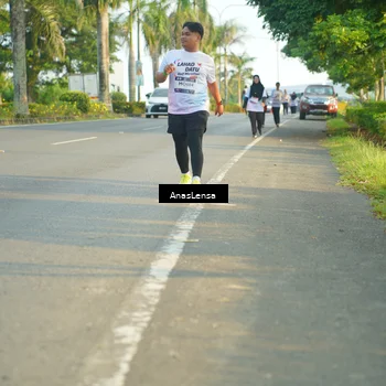 Runner Photo 7785669