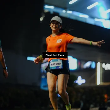 Runner Photo 7785675