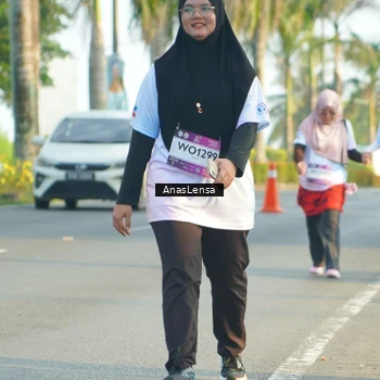 Runner Photo 7785729