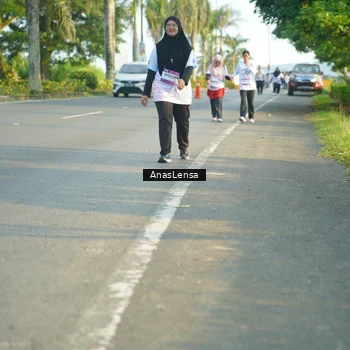 Runner Photo 7785739