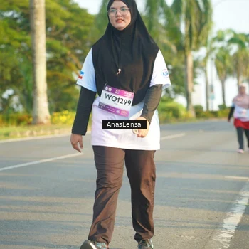 Runner Photo 7785775