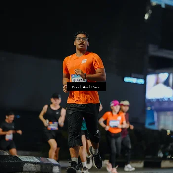 Runner Photo 7785791