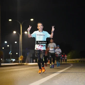 Runner Photo 7785792