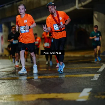 Runner Photo 7785824