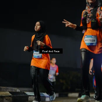 Runner Photo 7785834