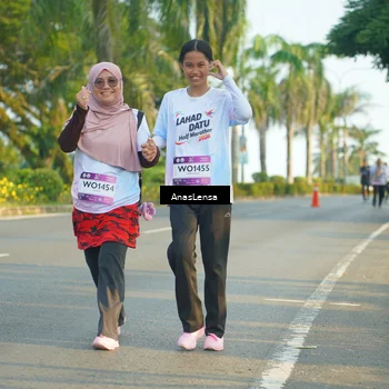 Runner Photo 7785839