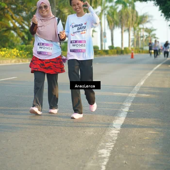 Runner Photo 7785845